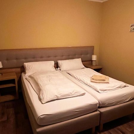 Hotel Zur Post Limburg Bad Camberg Hunfelden エクステリア 写真