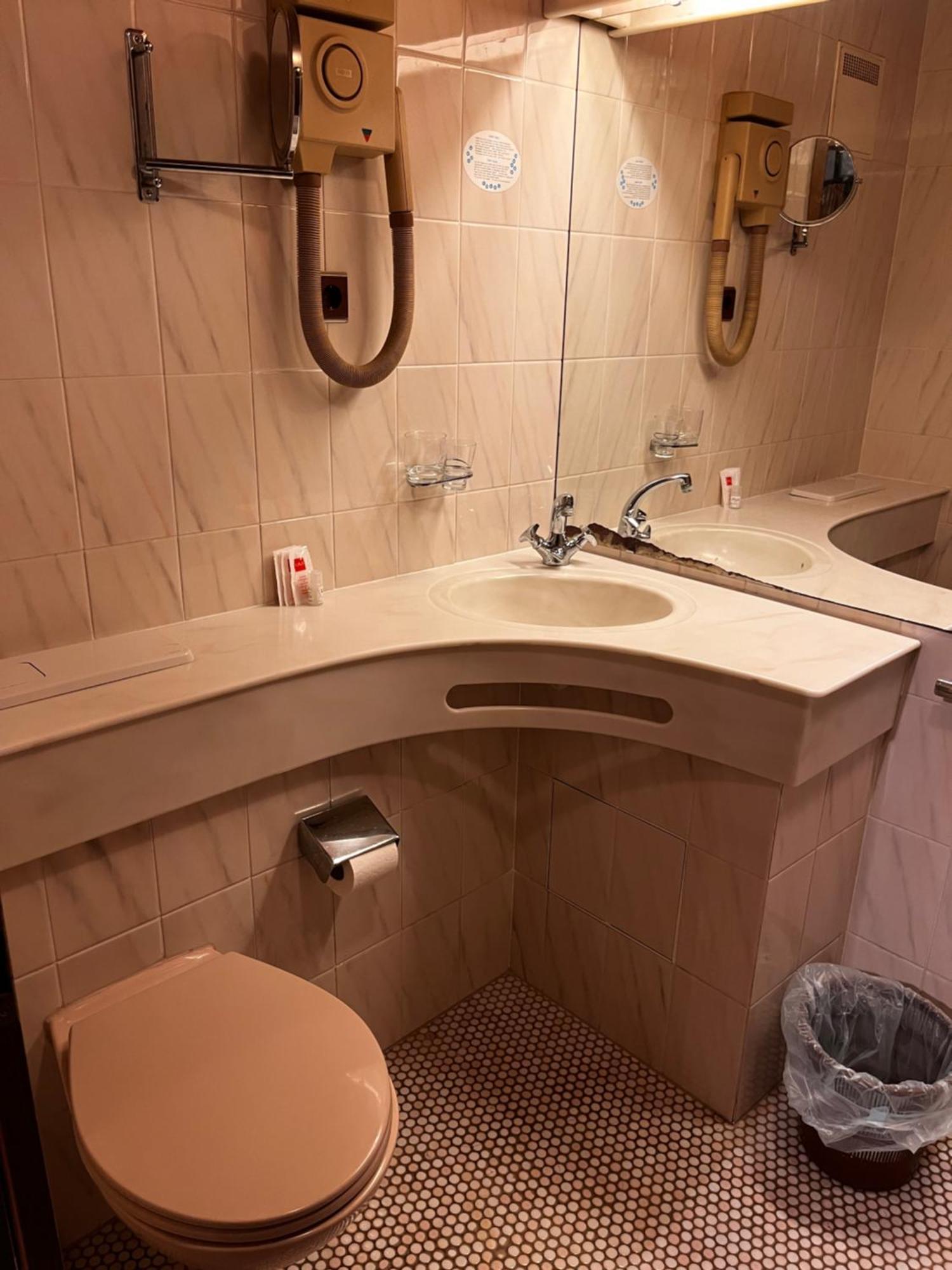 Hotel Zur Post Limburg Bad Camberg Hunfelden エクステリア 写真