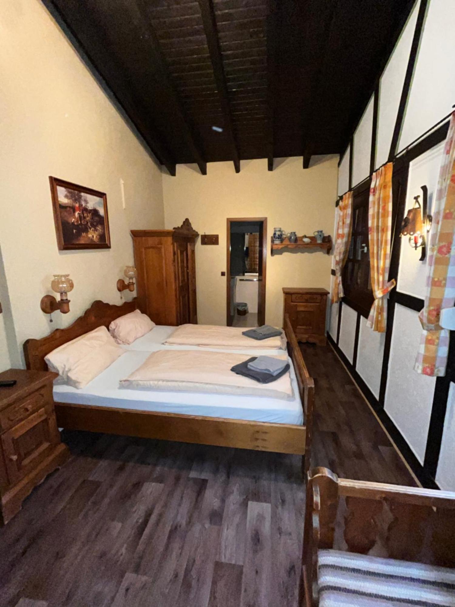 Hotel Zur Post Limburg Bad Camberg Hunfelden エクステリア 写真