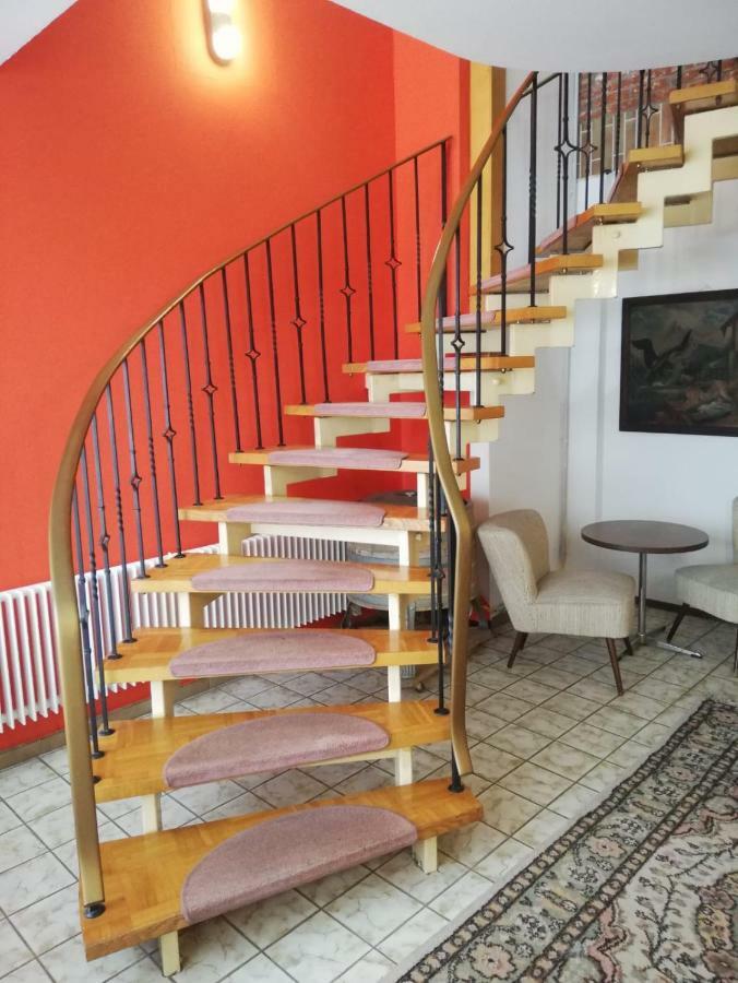 Hotel Zur Post Limburg Bad Camberg Hunfelden エクステリア 写真